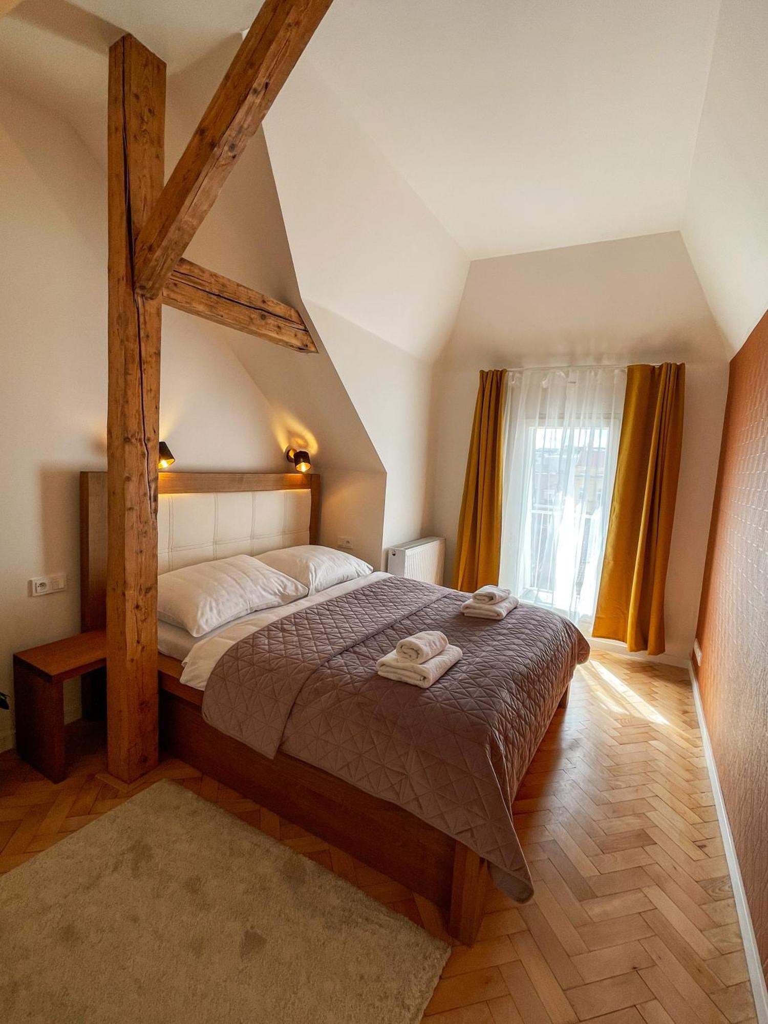 Stupartska - Attic Old Town Residence Prag Exterior foto